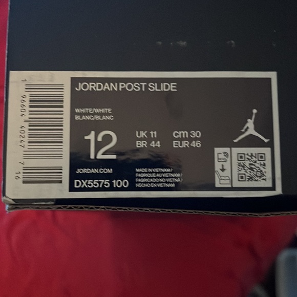 Nike Jordan Post/Slides - Picture 3 of 3